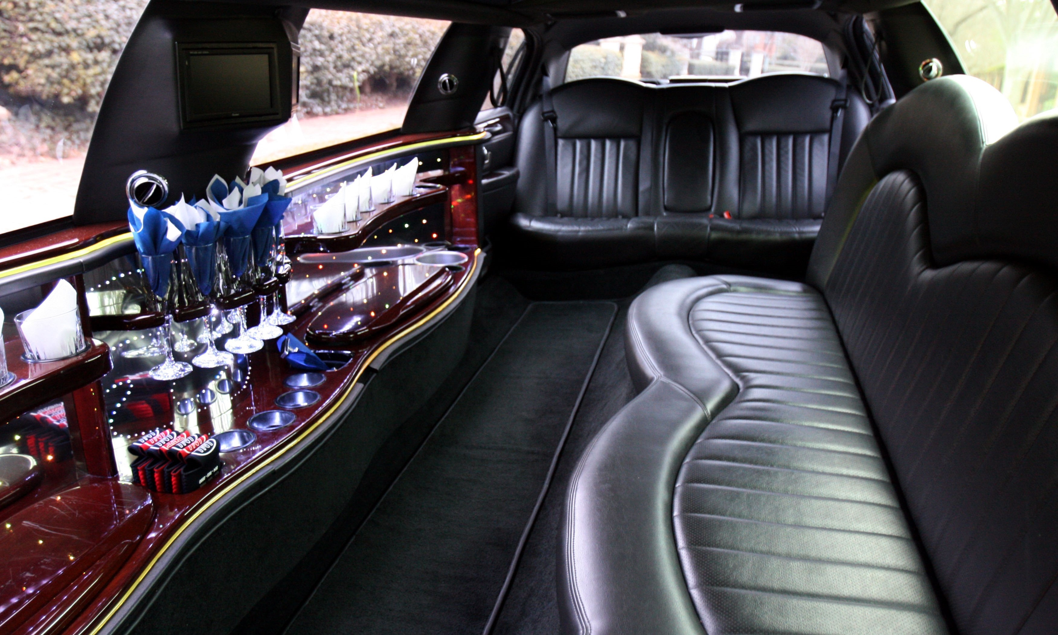 Lincolin Navigator exterior